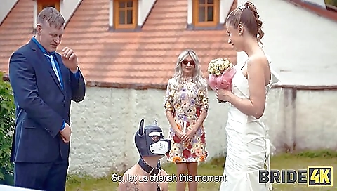 Sexy blonde gets her ass fucked