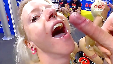 Mas paying and anal fuck