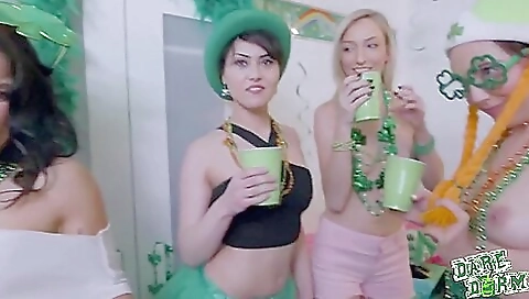 Mature woman takes a creampie